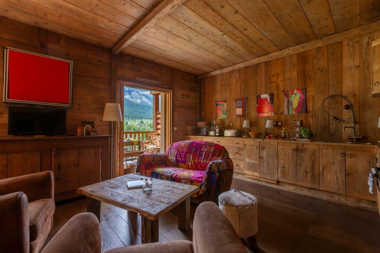 Le Refuge de Serre-Chevalier, dans un esprit chalet, commune de Le Monêtier-les-Bains Extérieur photo