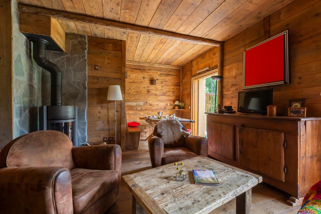 Le Refuge de Serre-Chevalier, dans un esprit chalet, commune de Le Monêtier-les-Bains Extérieur photo