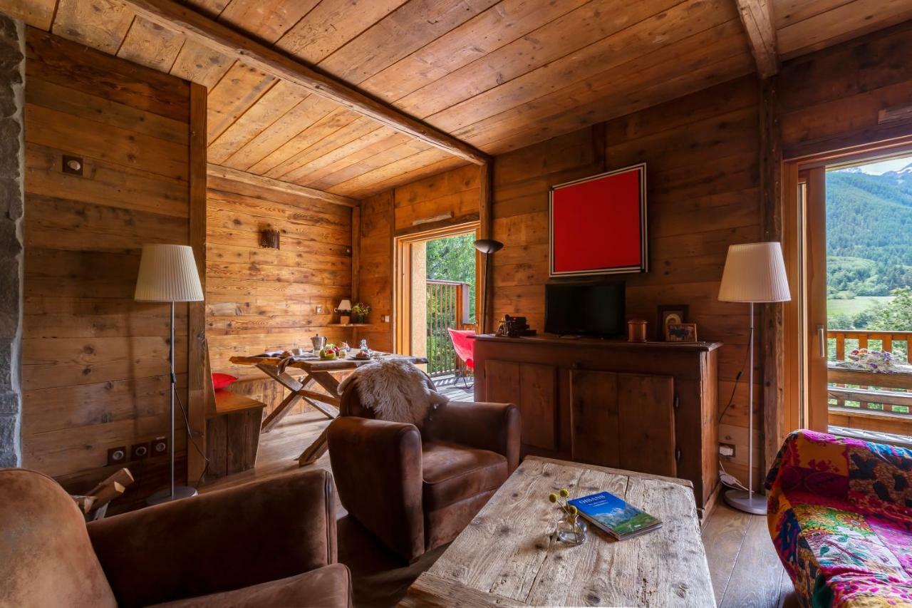 Le Refuge de Serre-Chevalier, dans un esprit chalet, commune de Le Monêtier-les-Bains Extérieur photo