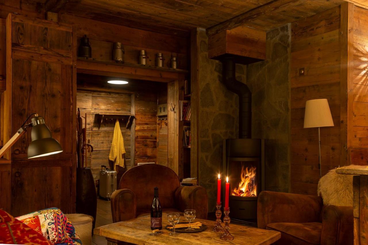 Le Refuge de Serre-Chevalier, dans un esprit chalet, commune de Le Monêtier-les-Bains Extérieur photo